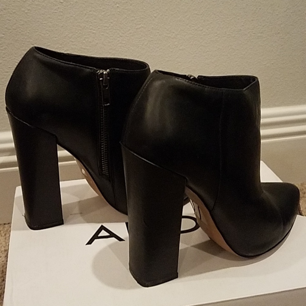 Aldo Fearghusa Black Leather Booties